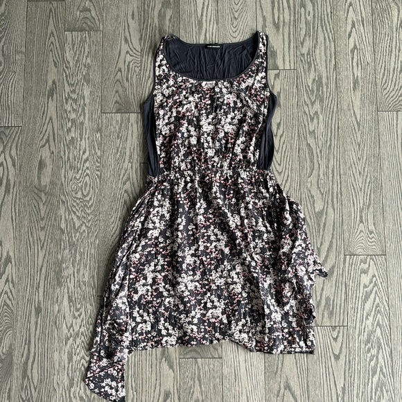 Club Monaco Dress👗💜 - Picture 6 of 7